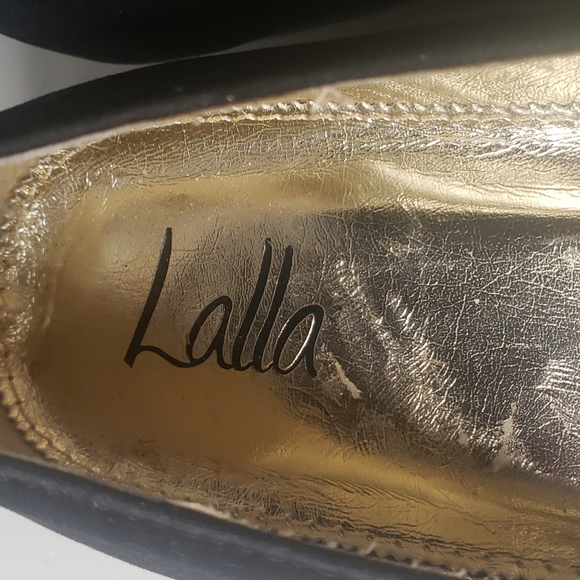 Lalla black suede poinsettia shoes size 10 - Picture 3 of 8